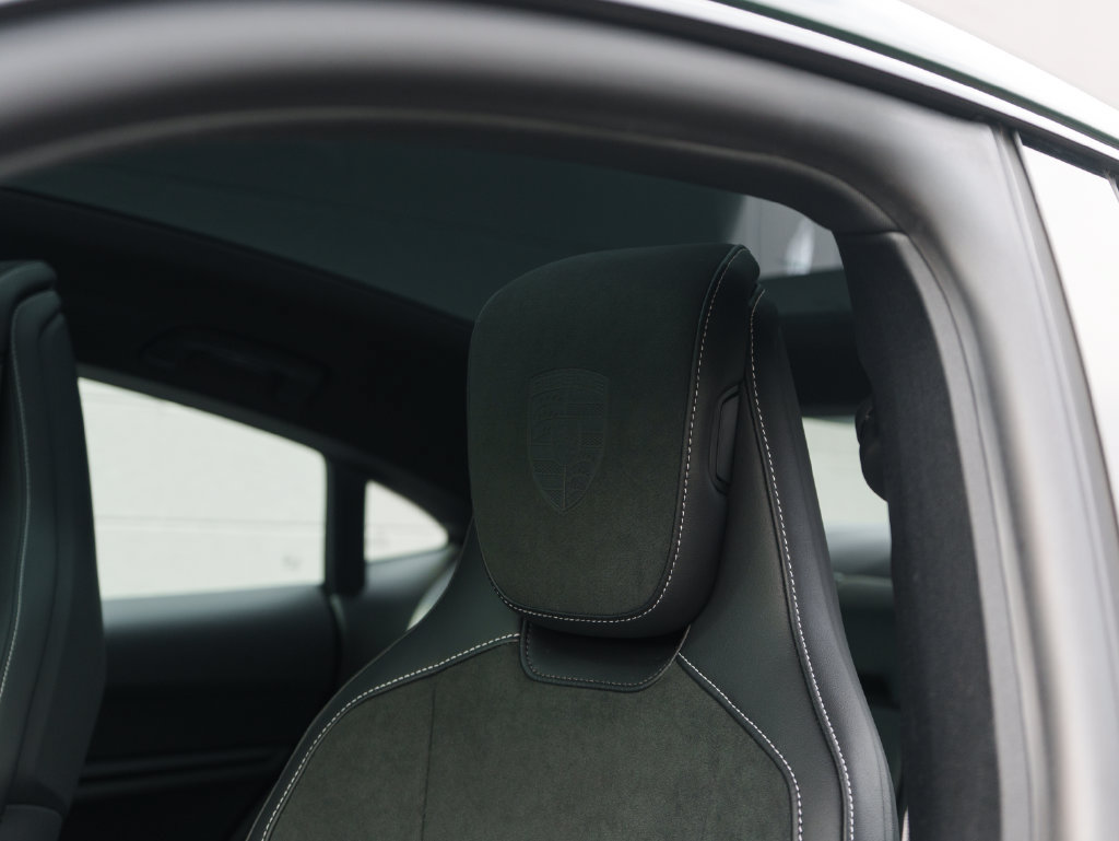 New 2026 Porsche Taycan AWD/4WD image 19