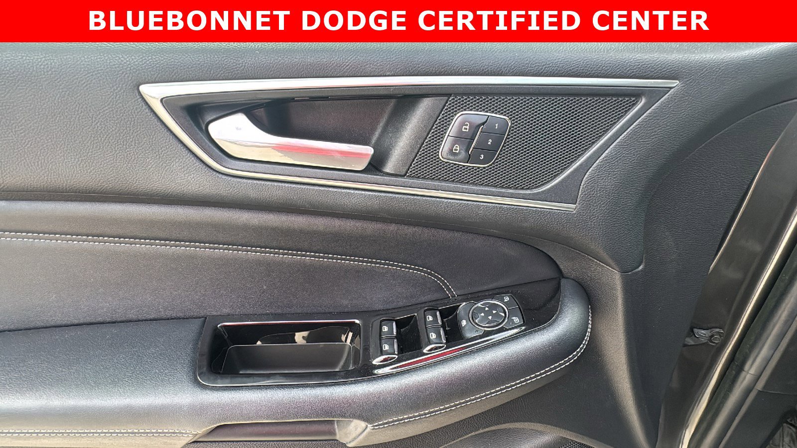 Used 2017 Ford Edge Titanium image 12