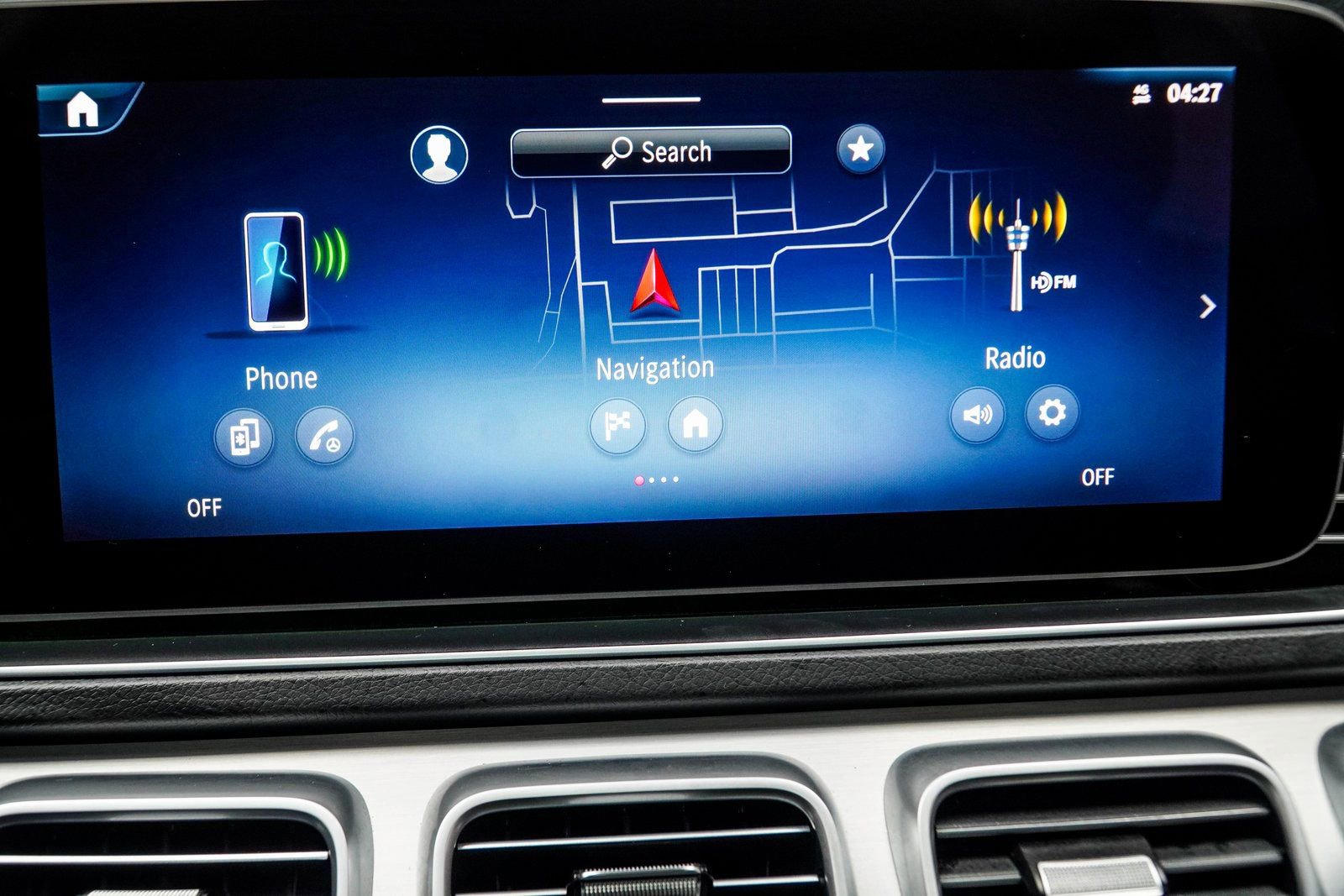 Used 2025 Mercedes-Benz GLS 450 4MATIC image 23