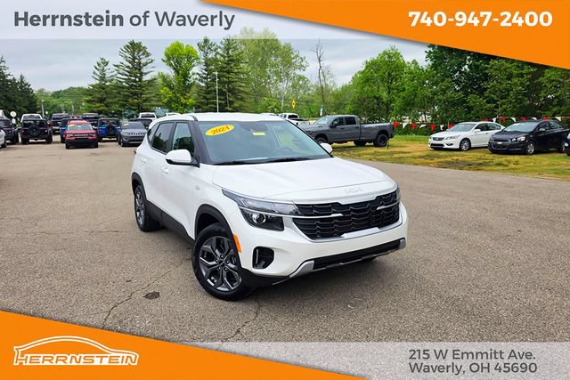 Used 2024 Kia Seltos LX AWD/4WD image 1