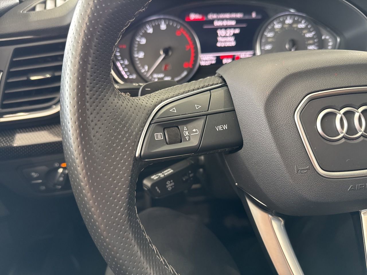 Used 2024 Audi SQ5 Premium image 19