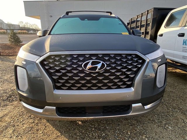 Used 2022 Hyundai Palisade Calligraphy image 2