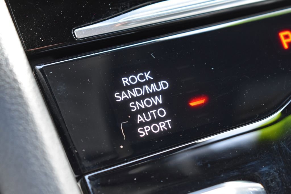 Used 2025 Jeep Grand Cherokee Summit w/ Adv Protech Group IV AWD/4WD image 31