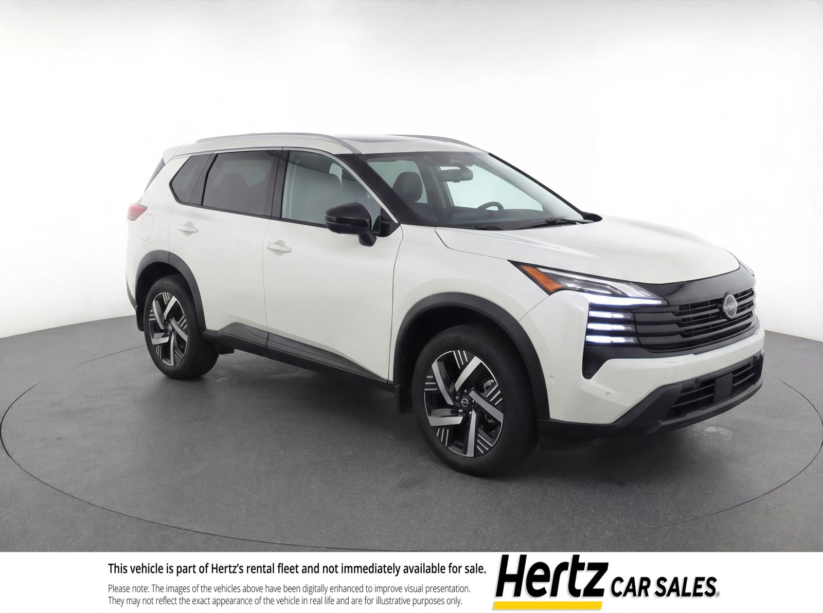 Used 2025 Nissan Kicks SV image 1