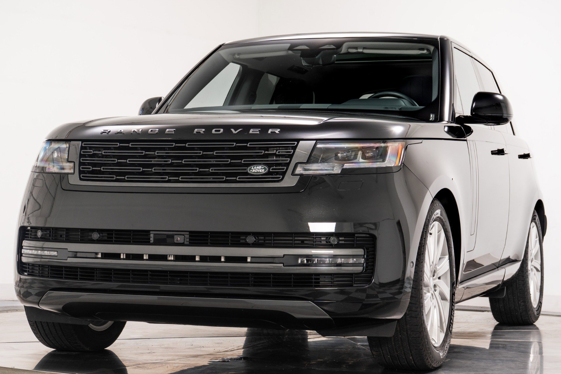Used 2024 Land Rover Range Rover SE image 5