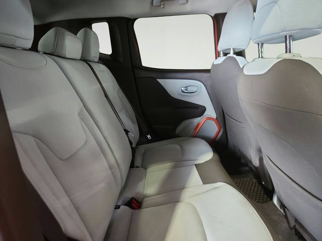 Used 2016 Jeep Renegade Latitude w/ Cold Weather Group AWD/4WD image 25