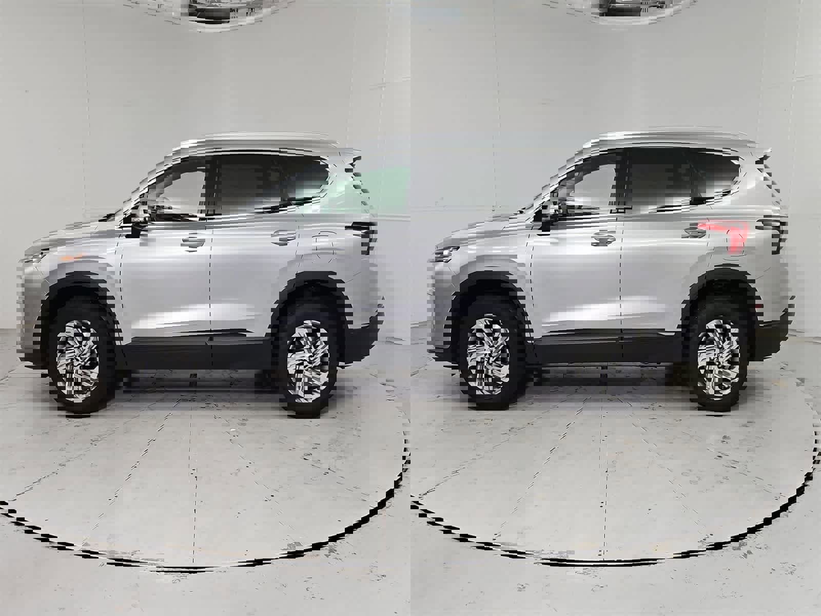 Used 2023 Hyundai Santa Fe SEL image 3