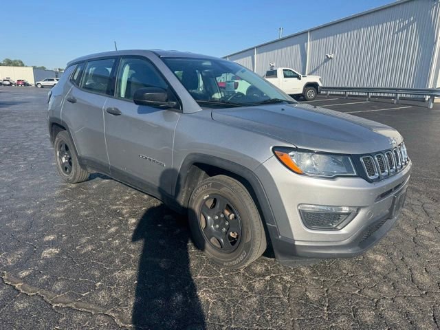 Used 2017 Jeep Compass Sport FWD image 10