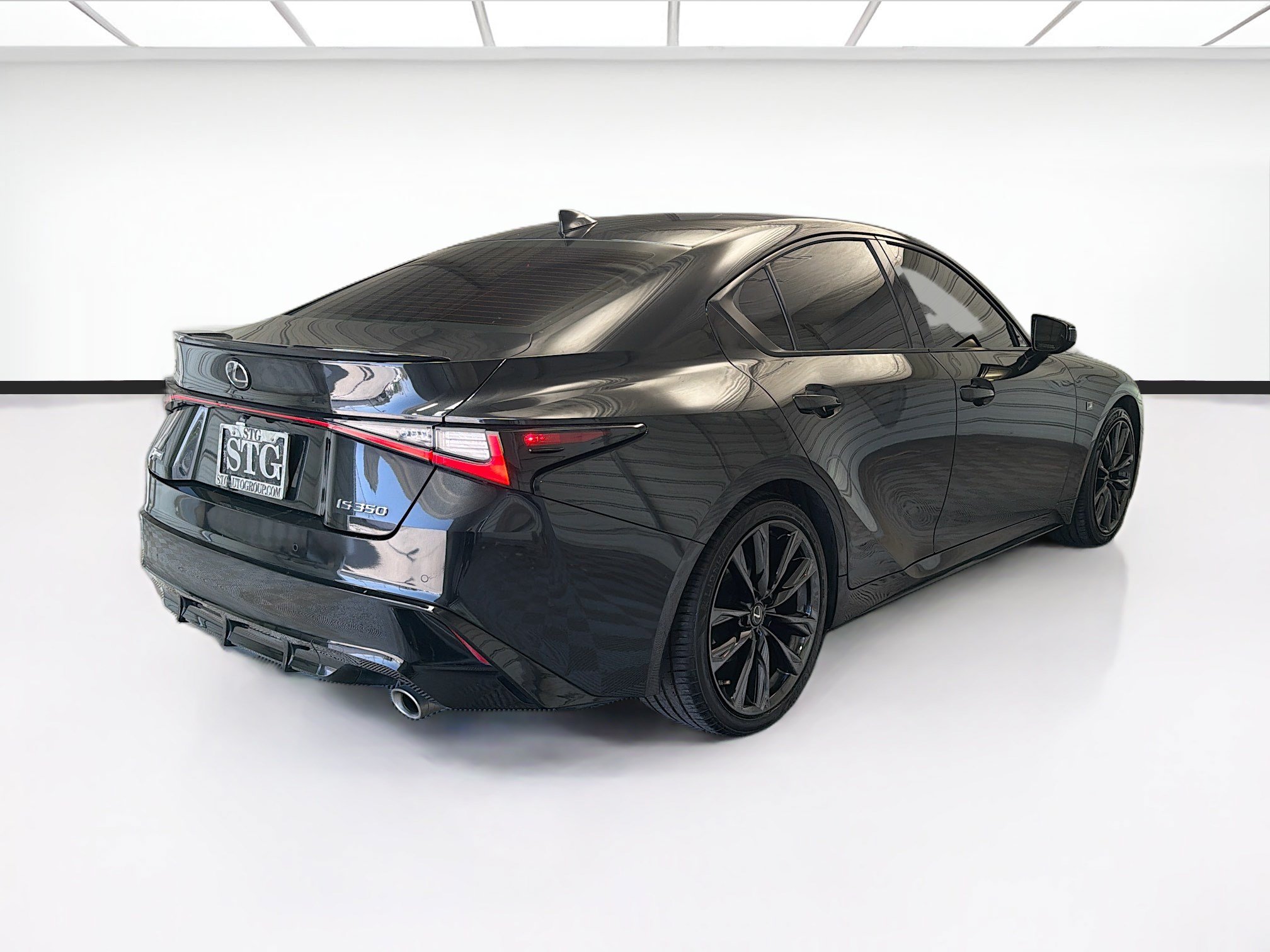 Used 2021 Lexus IS 350 F Sport w/ Navigation Package RWD image 4