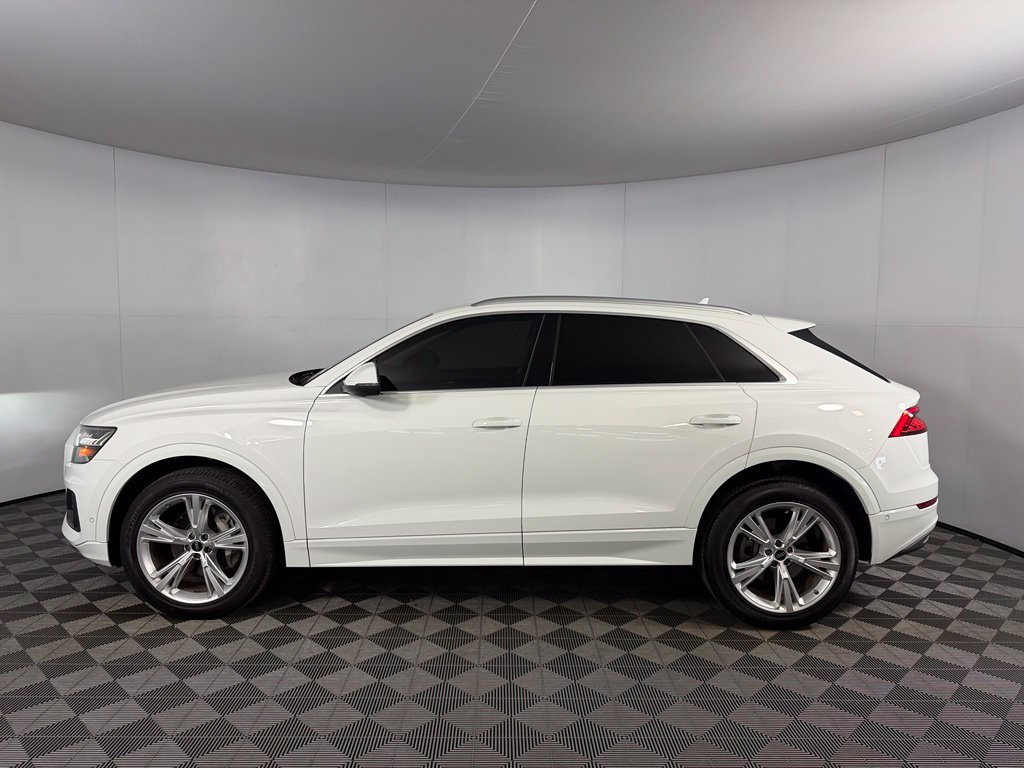 Used 2023 Audi Q8 Premium w/ Convenience Package AWD/4WD image 10