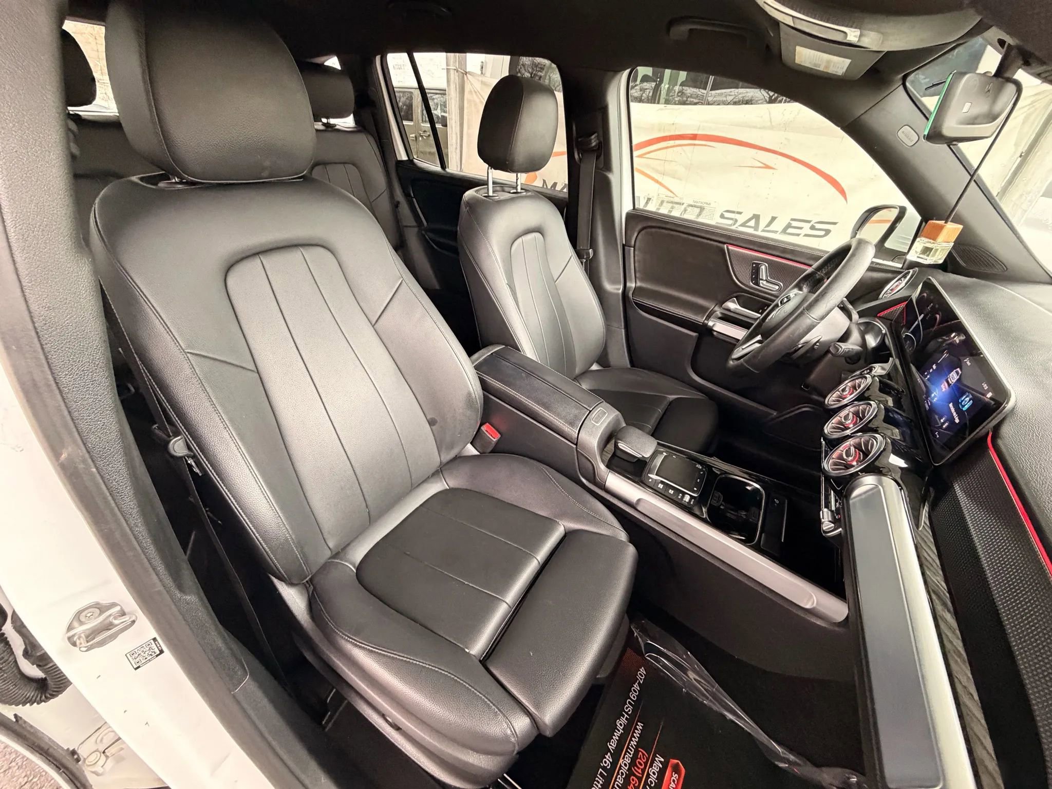 Used 2021 Mercedes-Benz GLB 250 4MATIC image 66