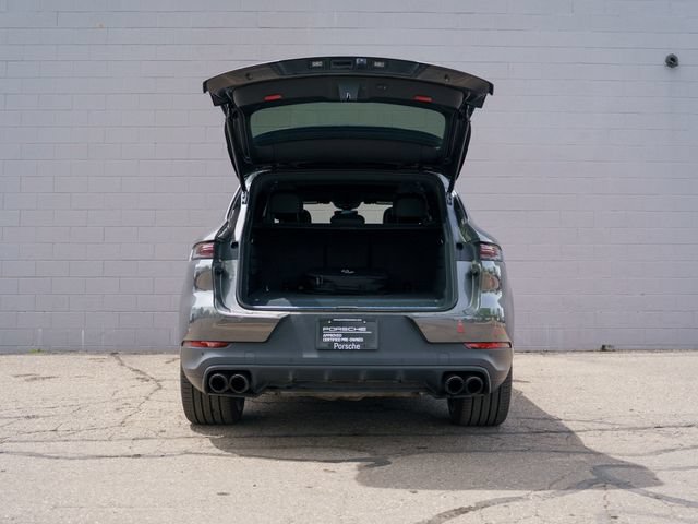 New 2026 Porsche Cayenne E-Hybrid AWD/4WD image 14