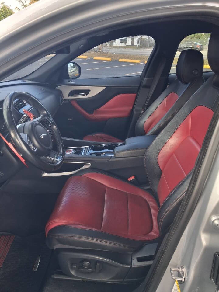 Used 2017 Jaguar F-PACE R-Sport AWD/4WD image 4