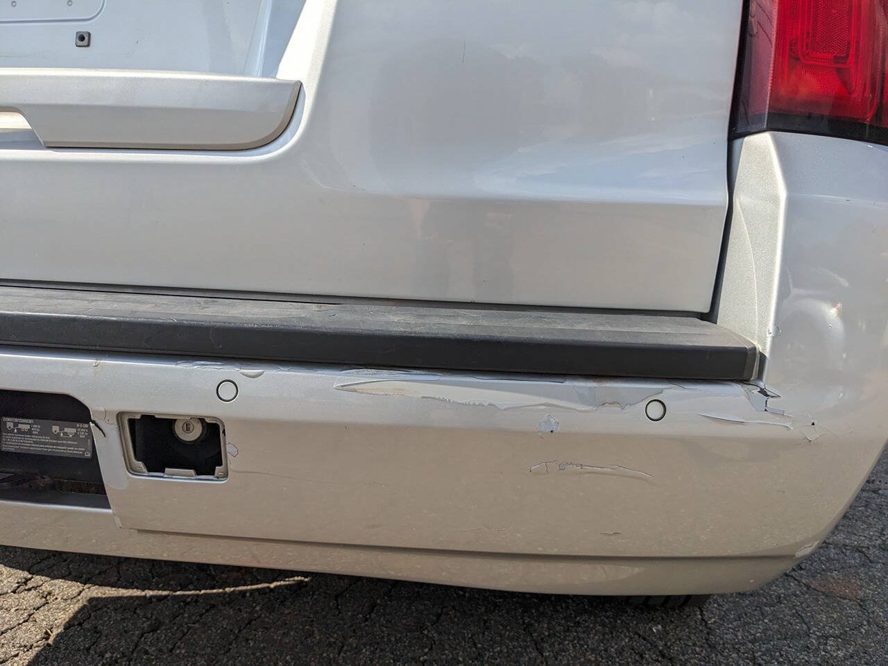 Used 2015 Chevrolet Suburban LT RWD image 28
