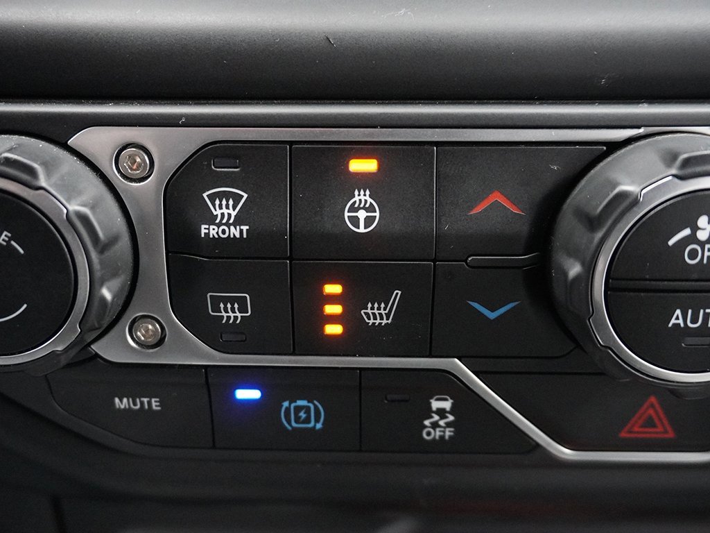 Used 2021 Jeep Wrangler Unlimited Sahara image 51