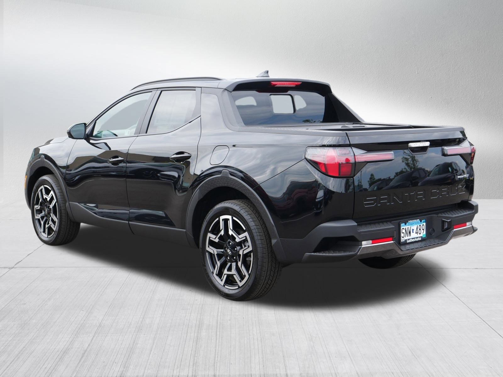 Used 2025 Hyundai Santa Cruz Limited image 5