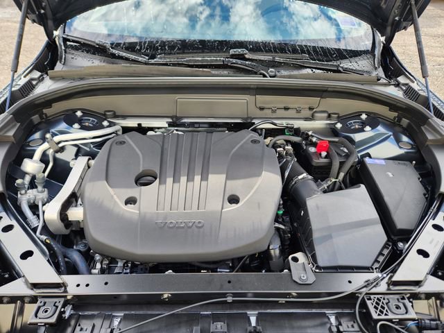 New 2026 Volvo XC60 B5 Plus w/ Protection Package Premier image 20