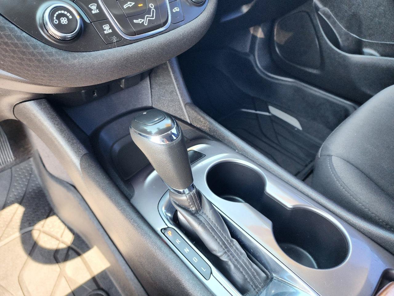 Used 2018 Chevrolet Malibu LS FWD image 19