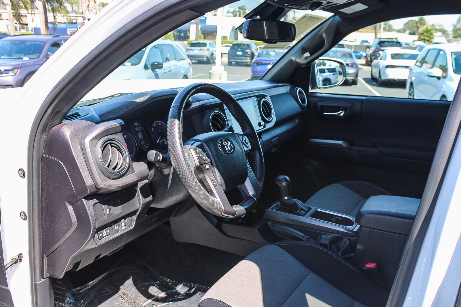 Used 2023 Toyota Tacoma TRD Off-Road AWD/4WD image 19
