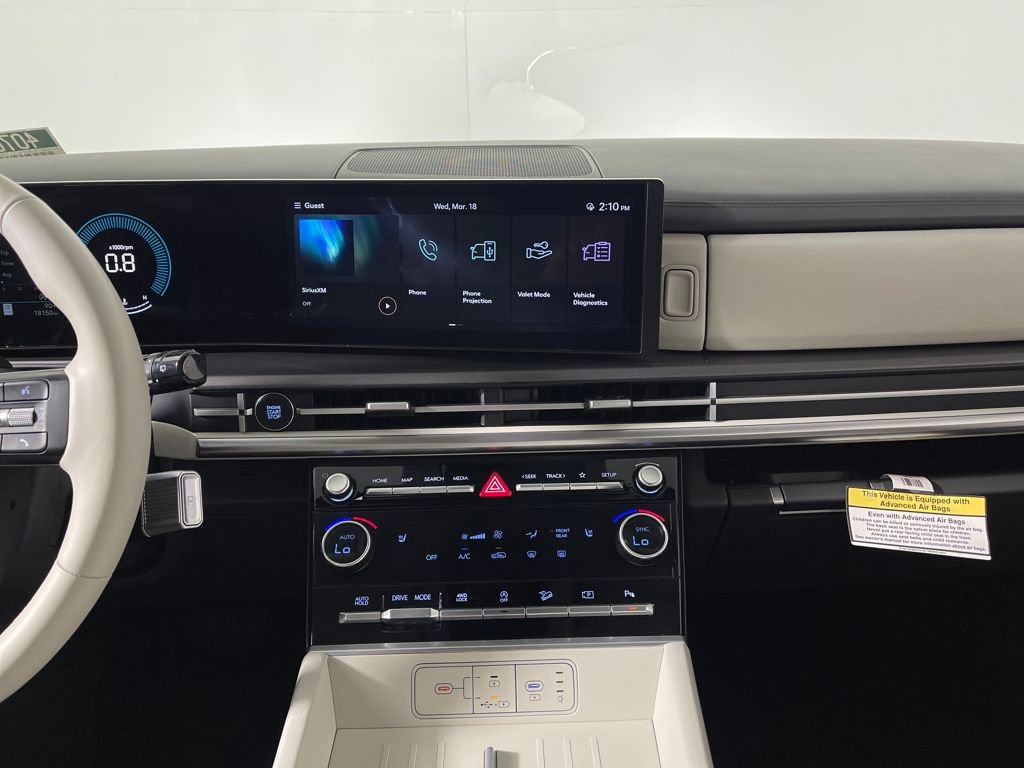 Certified 2025 Hyundai Santa Fe SEL AWD/4WD image 16