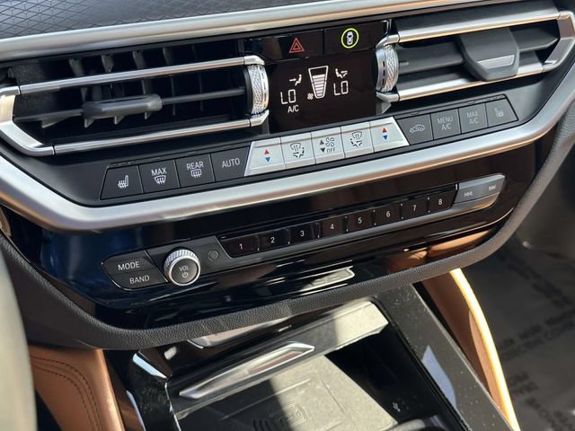 Certified 2025 BMW X4 M40i AWD/4WD image 36