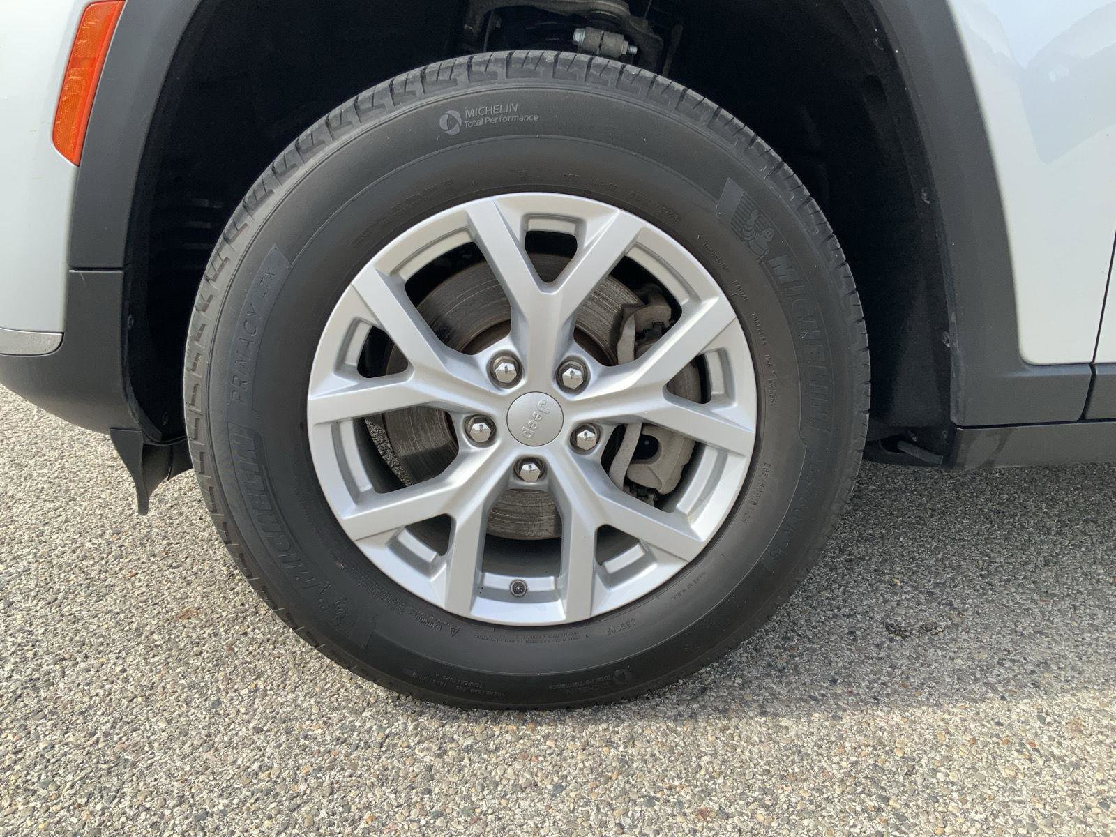 Used 2023 Jeep Grand Cherokee L Limited image 20