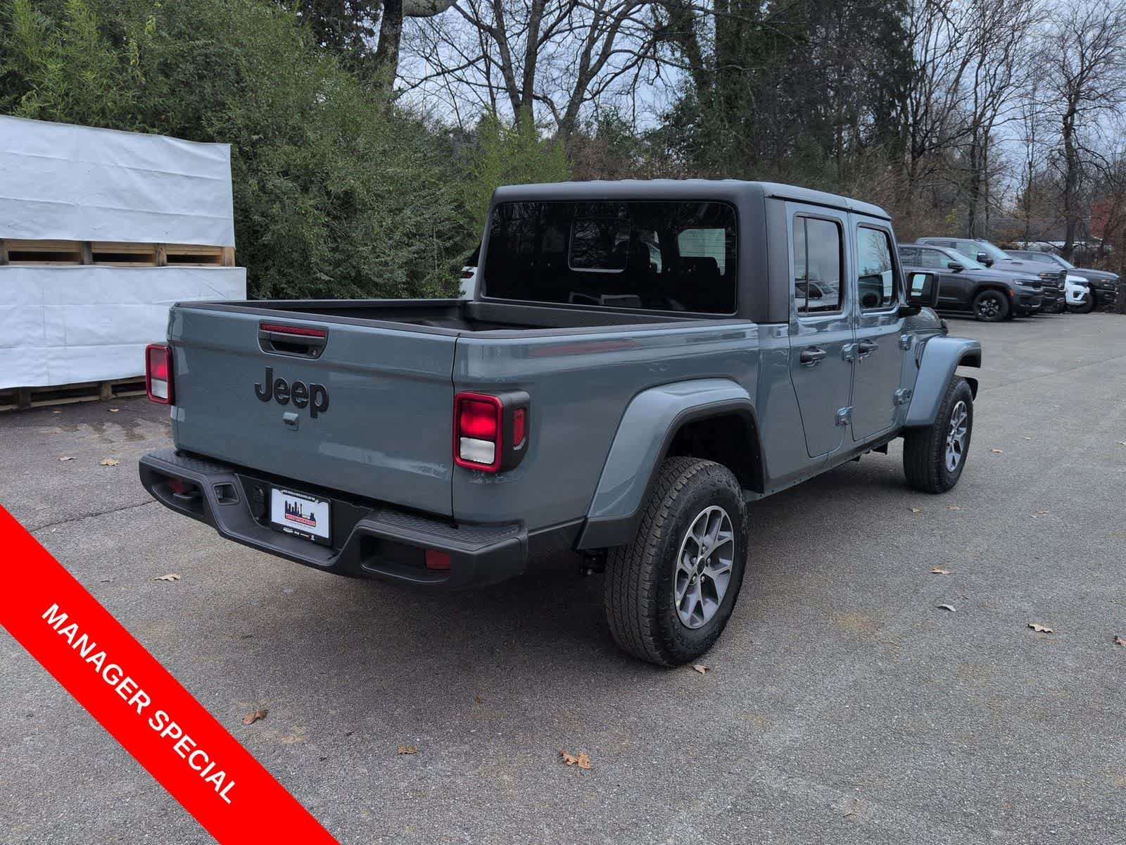 New 2026 Jeep Gladiator Sport AWD/4WD image 8