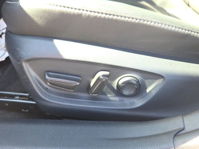 Used 2024 Toyota Camry XSE w/ Navigation Package image 23