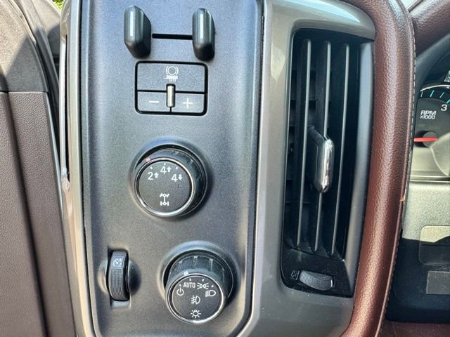 Used 2015 Chevrolet Silverado 2500 High Country w/ Duramax Plus Package AWD/4WD image 16