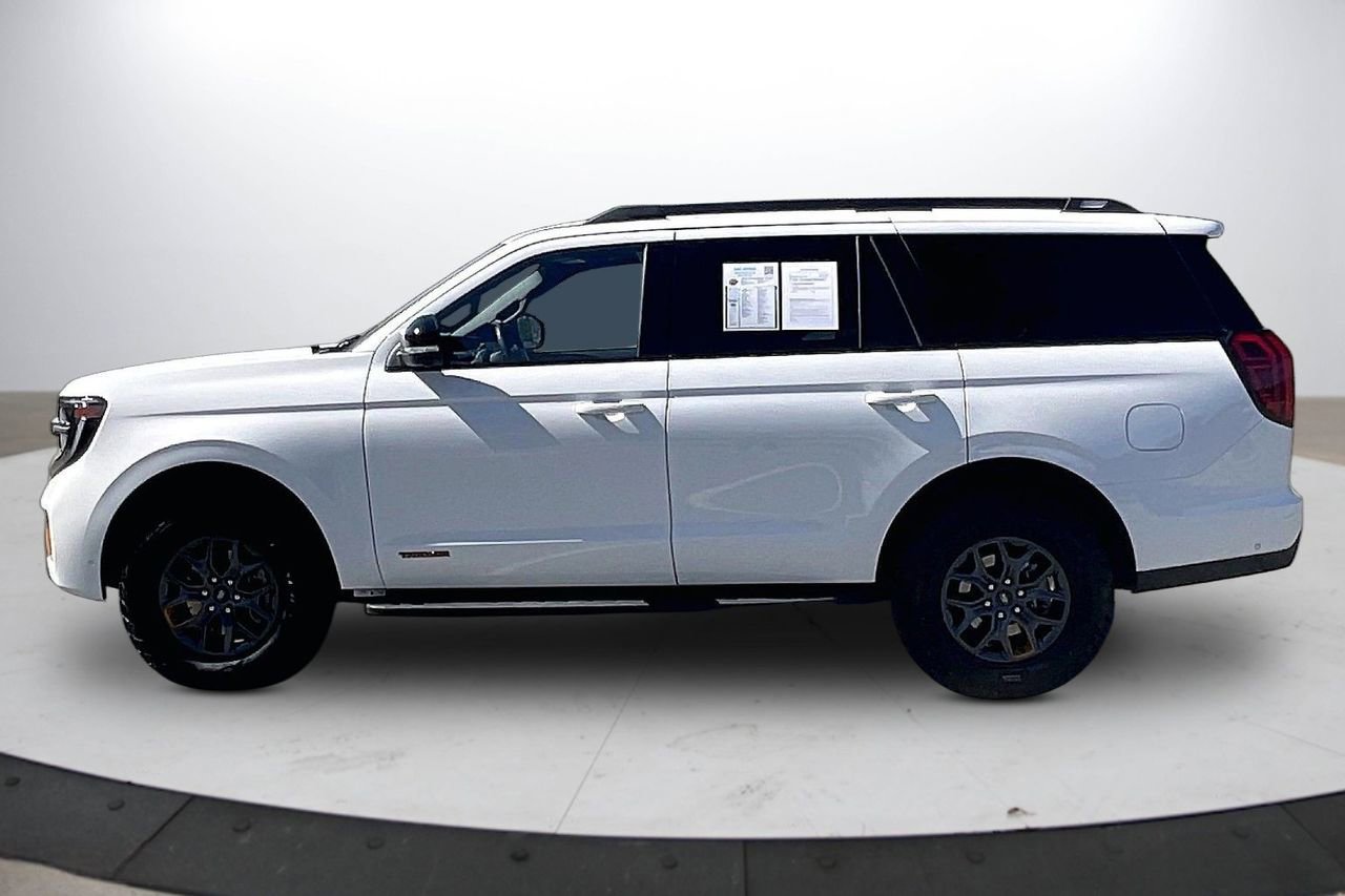 Used 2025 Ford Expedition Tremor image 6