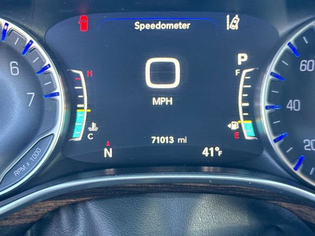 Used 2023 Chrysler Pacifica Limited image 33