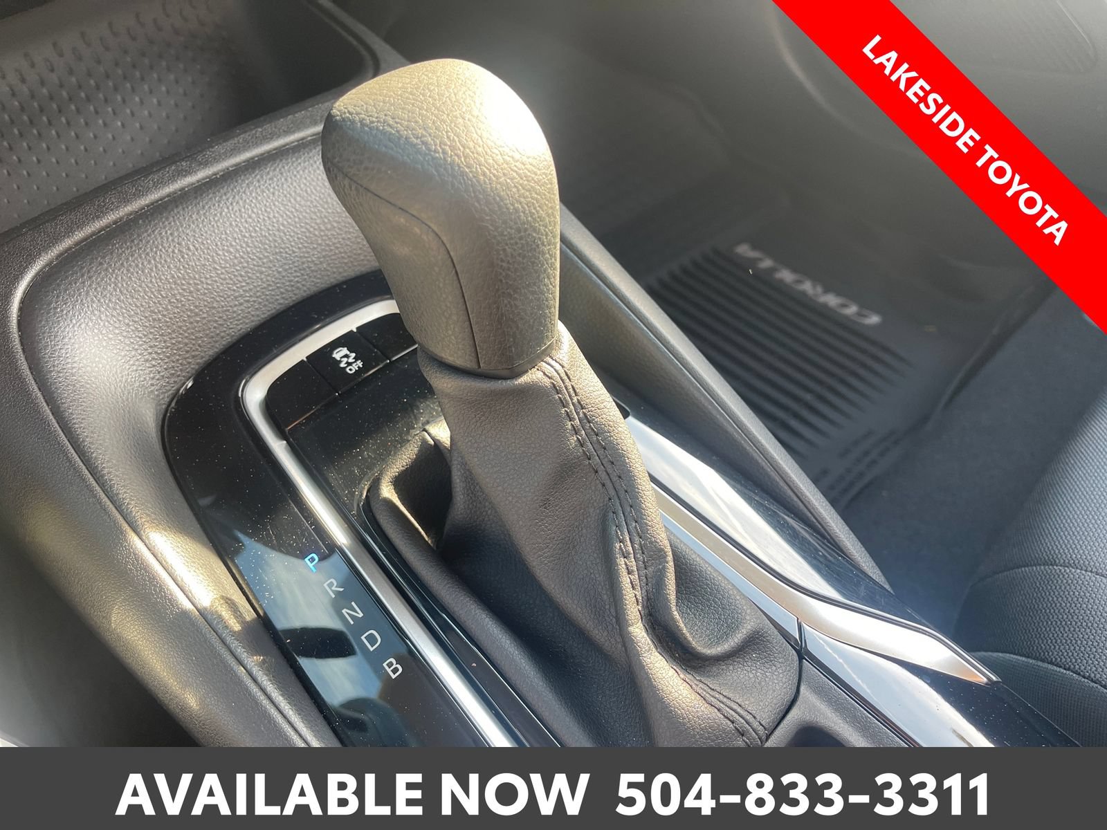 Used 2020 Toyota Corolla LE FWD image 29