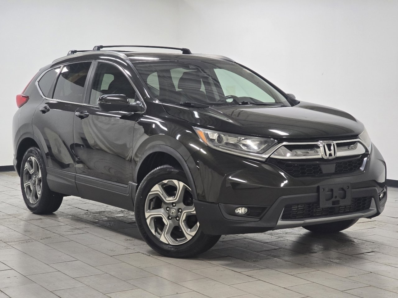Used 2017 Honda CR-V EX-L image 2