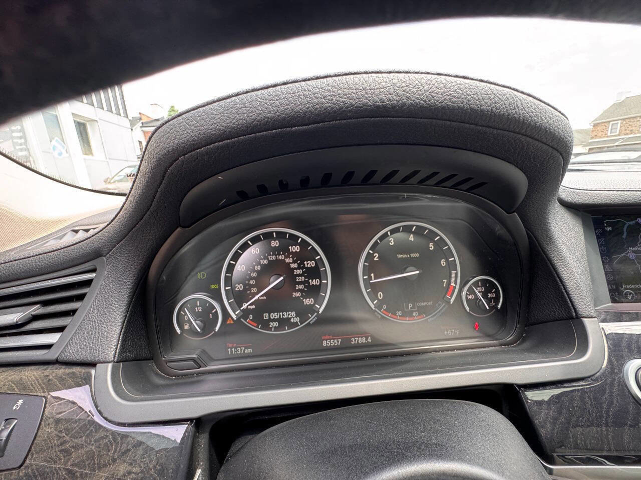 Used 2011 BMW 740i RWD image 22