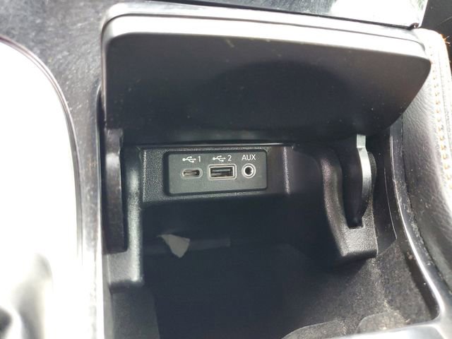 Used 2023 Nissan Maxima SR w/ Sport Mat Group FWD image 21