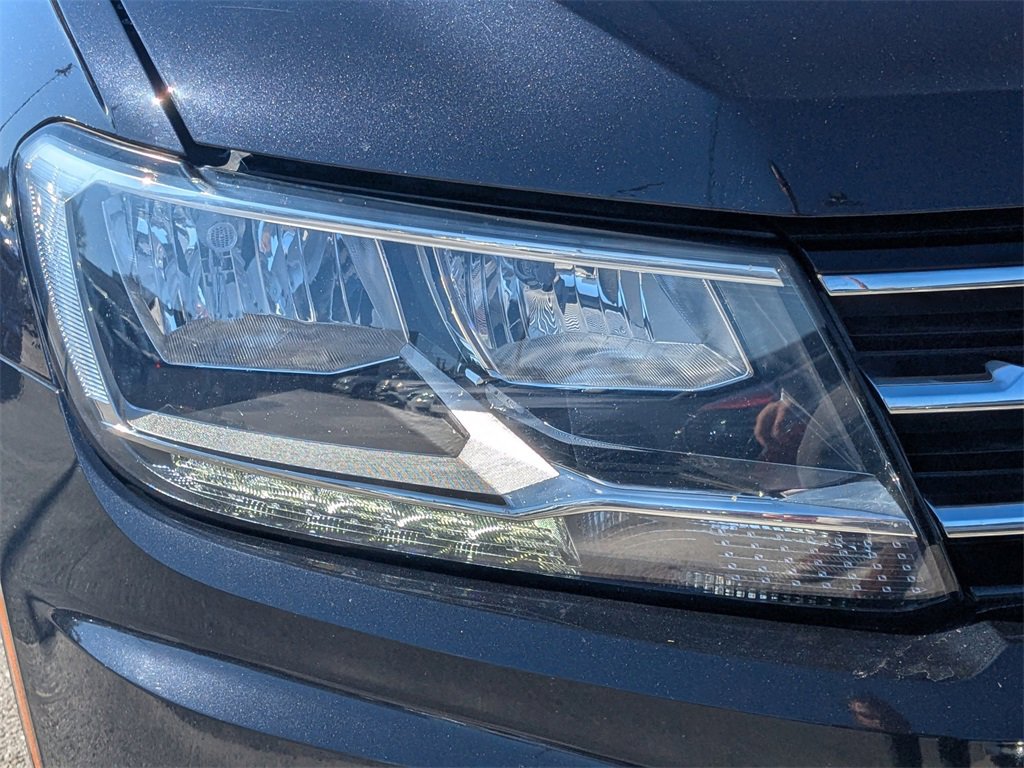 Used 2020 Volkswagen Tiguan SEL image 10