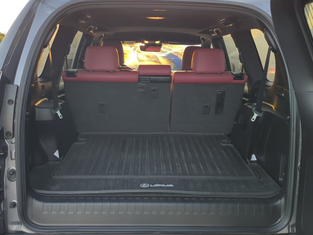 Used 2021 Lexus GX 460 Premium w/ Premium Package AWD/4WD image 23