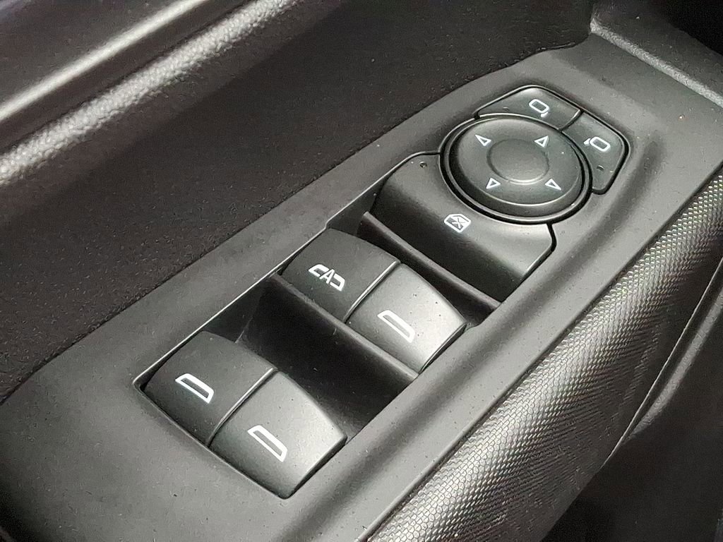 Used 2022 Chevrolet Silverado 1500 Custom image 26