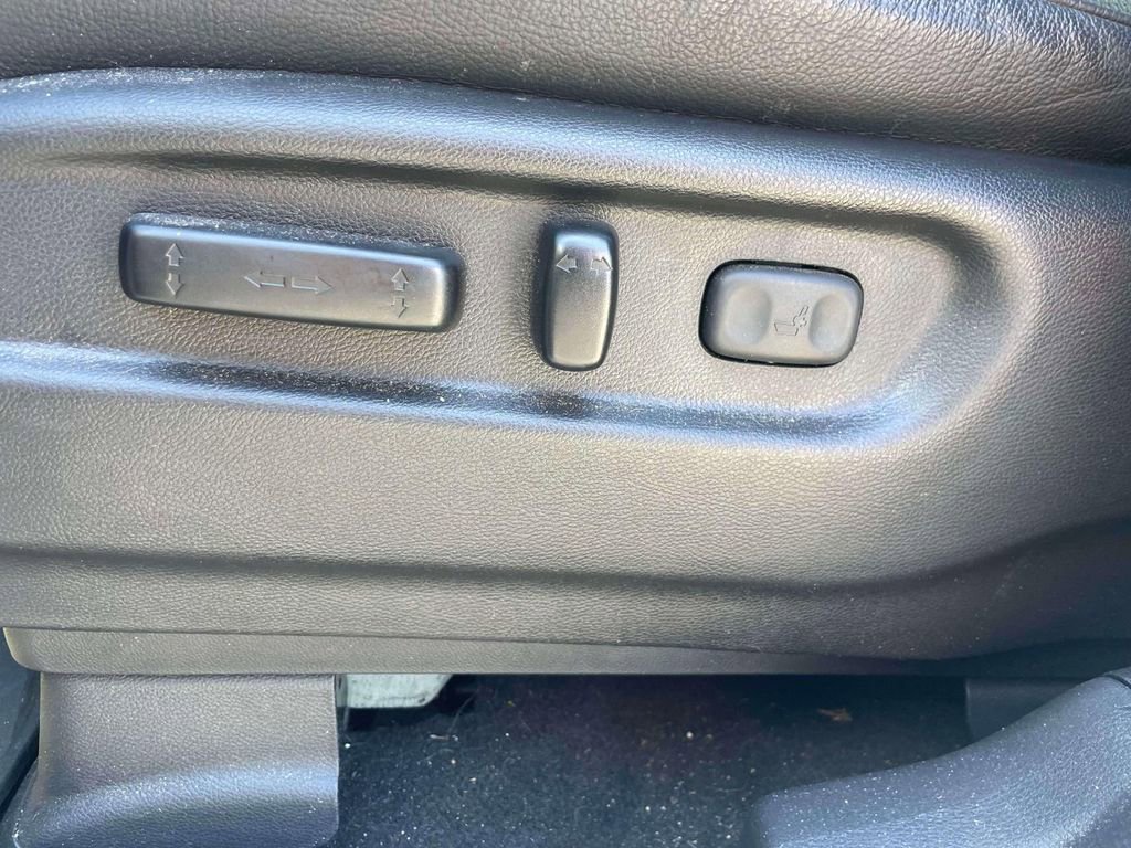 Used 2025 Honda Passport Black Edition image 17