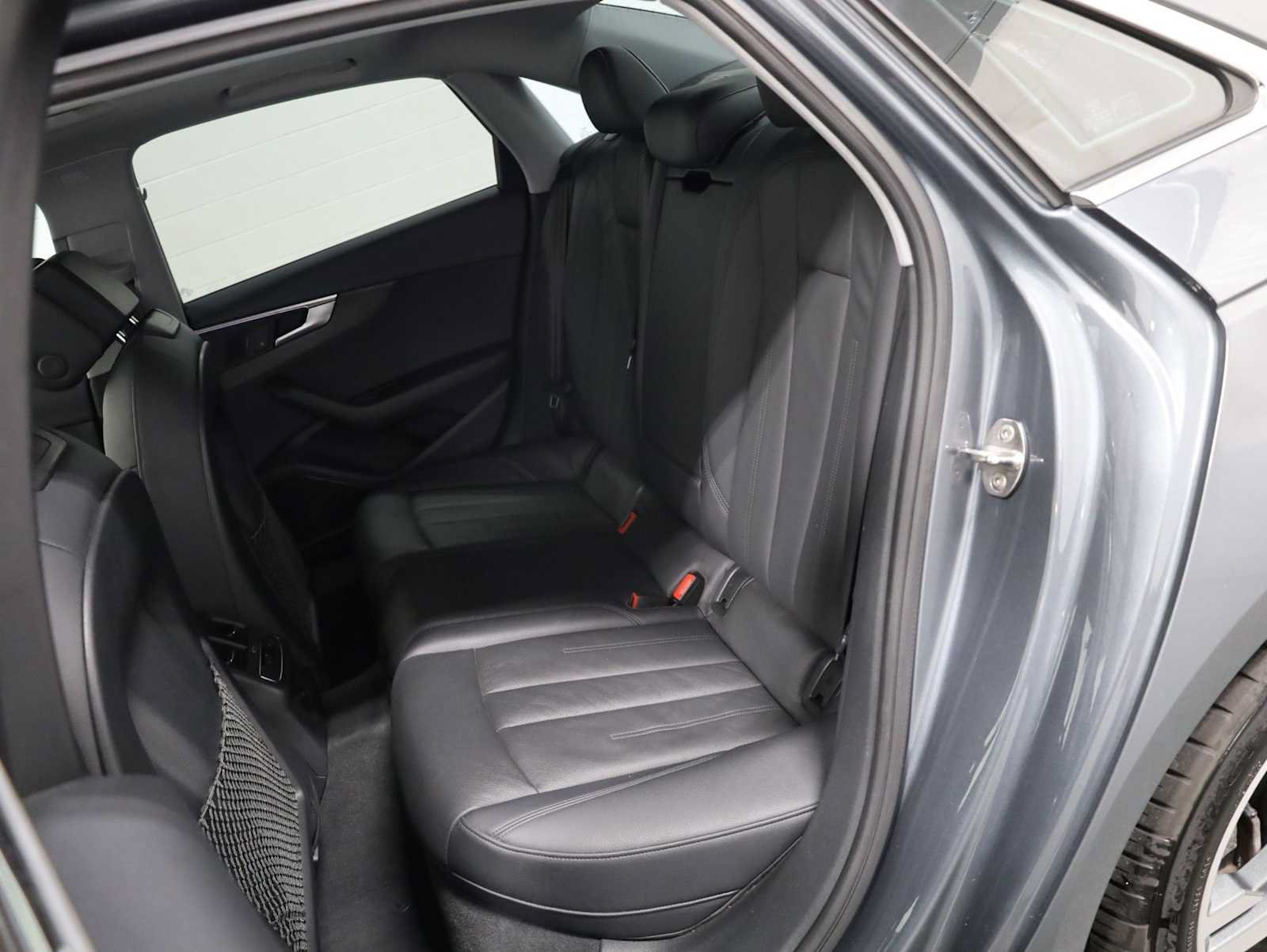 Used 2017 Audi A4 2.0T Prestige w/ Prestige Package AWD/4WD image 34