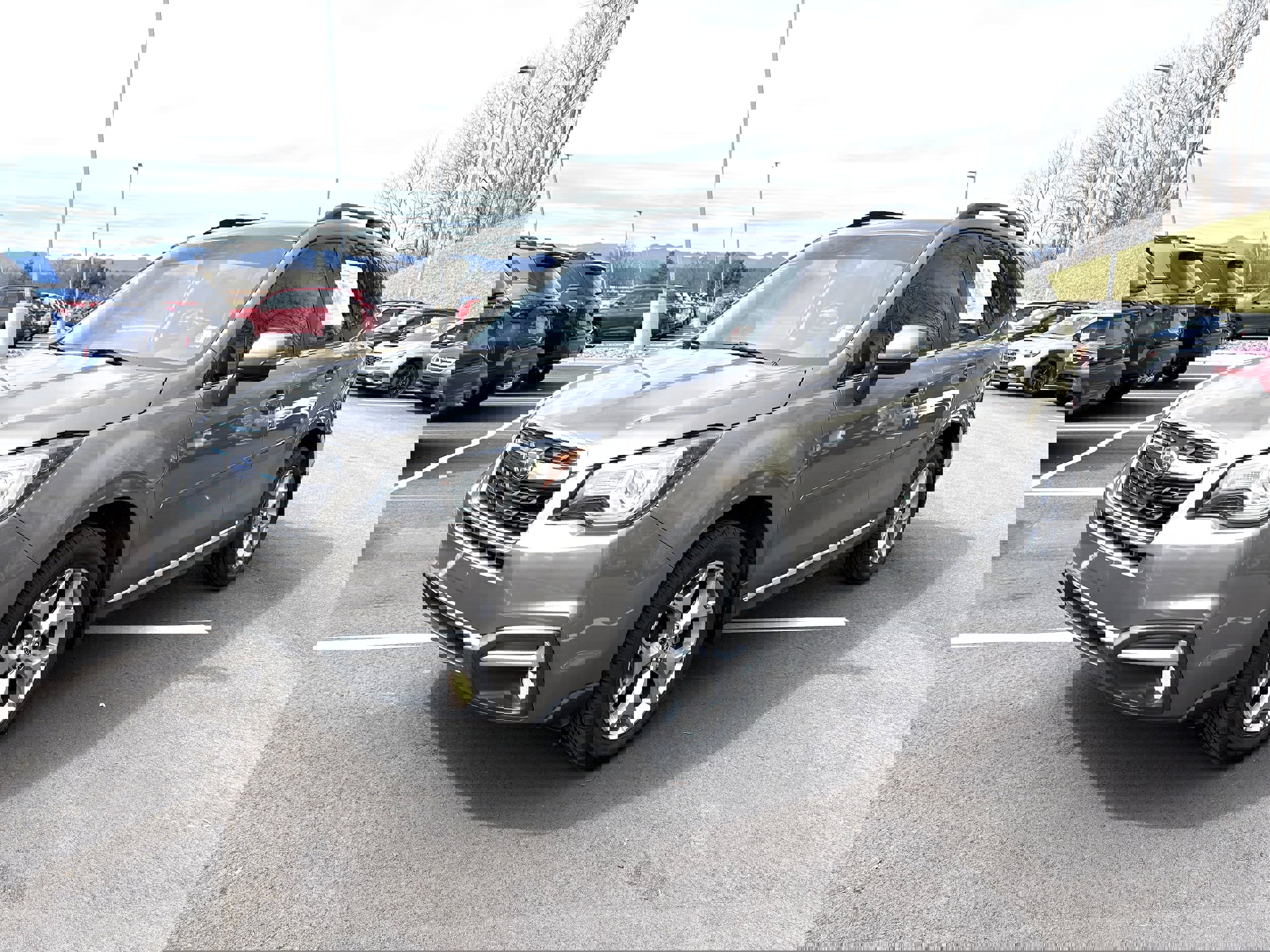 Used 2017 Subaru Forester 2.5i Touring image 3