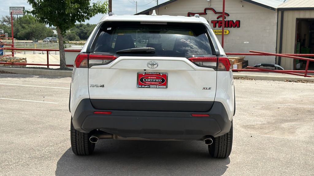 Certified 2025 Toyota RAV4 XLE FWD image 7