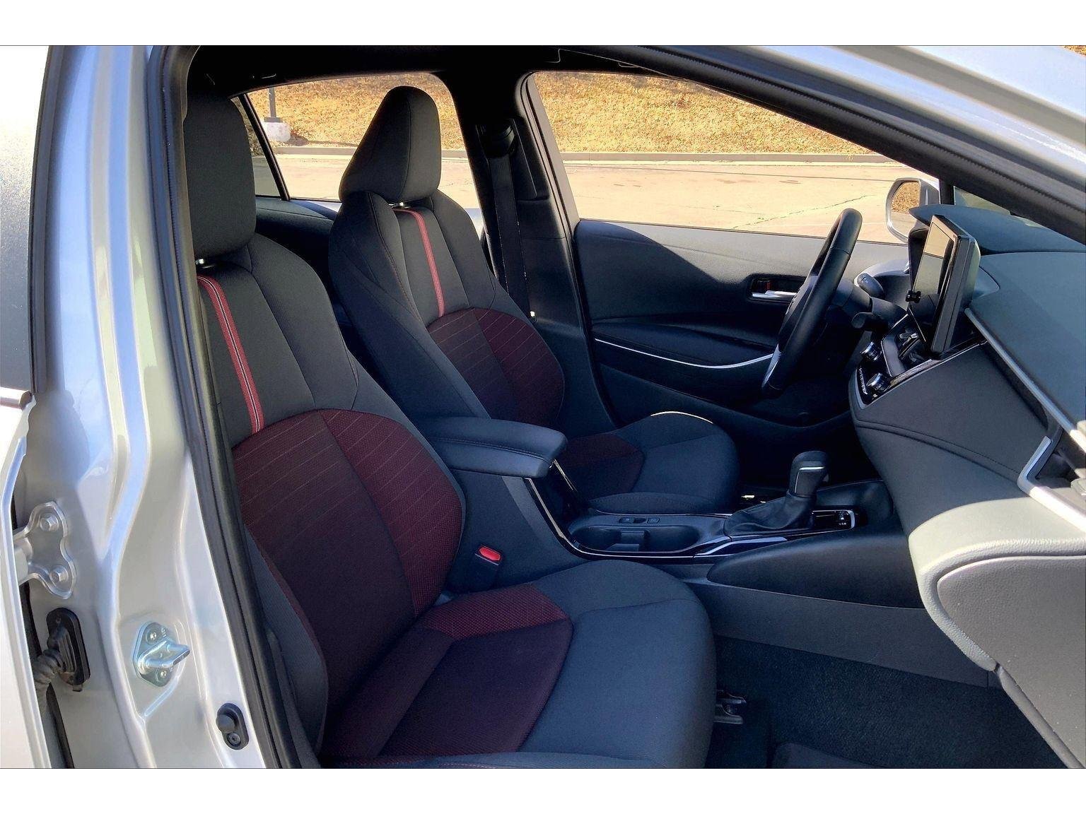 Used 2024 Toyota Corolla SE image 7