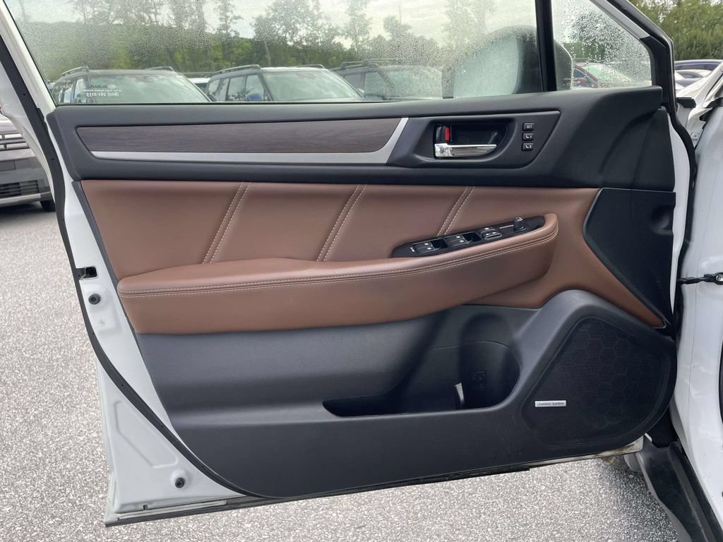 Used 2019 Subaru Outback 3.6R Touring w/ Protection Package #1 AWD/4WD image 5