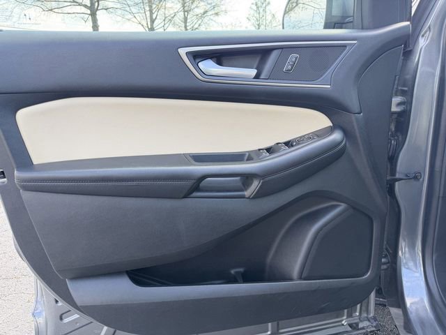 Used 2022 Ford Edge SEL AWD/4WD image 9