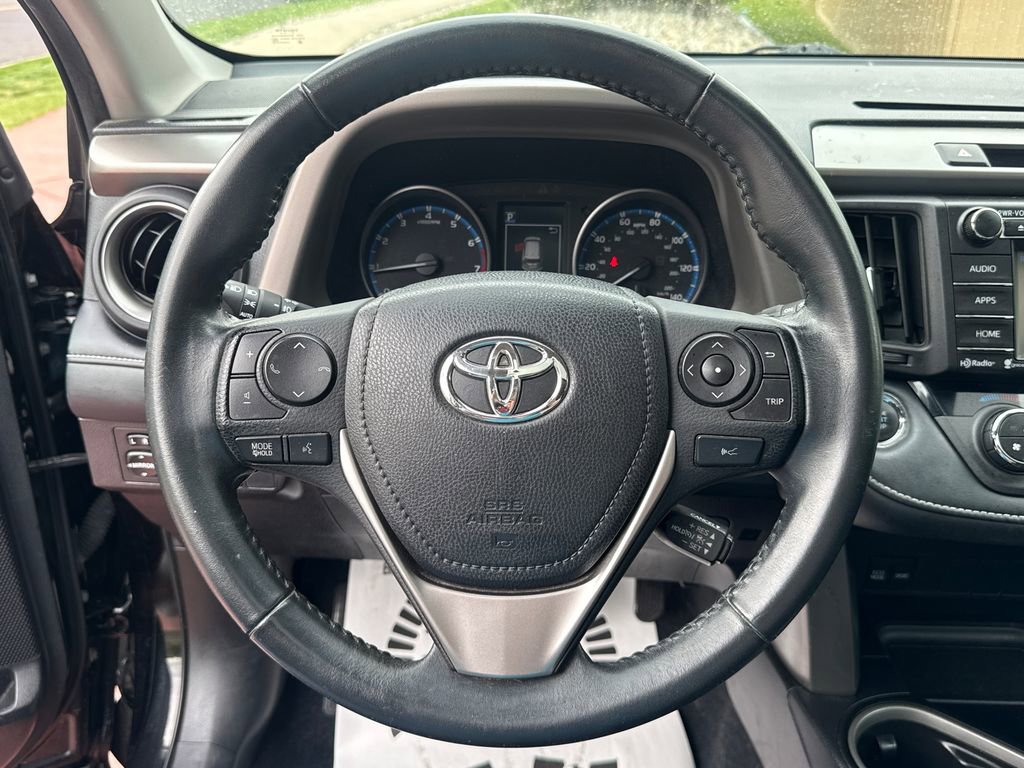 Used 2018 Toyota RAV4 XLE w/ Plus Extra Value Package AWD/4WD image 14