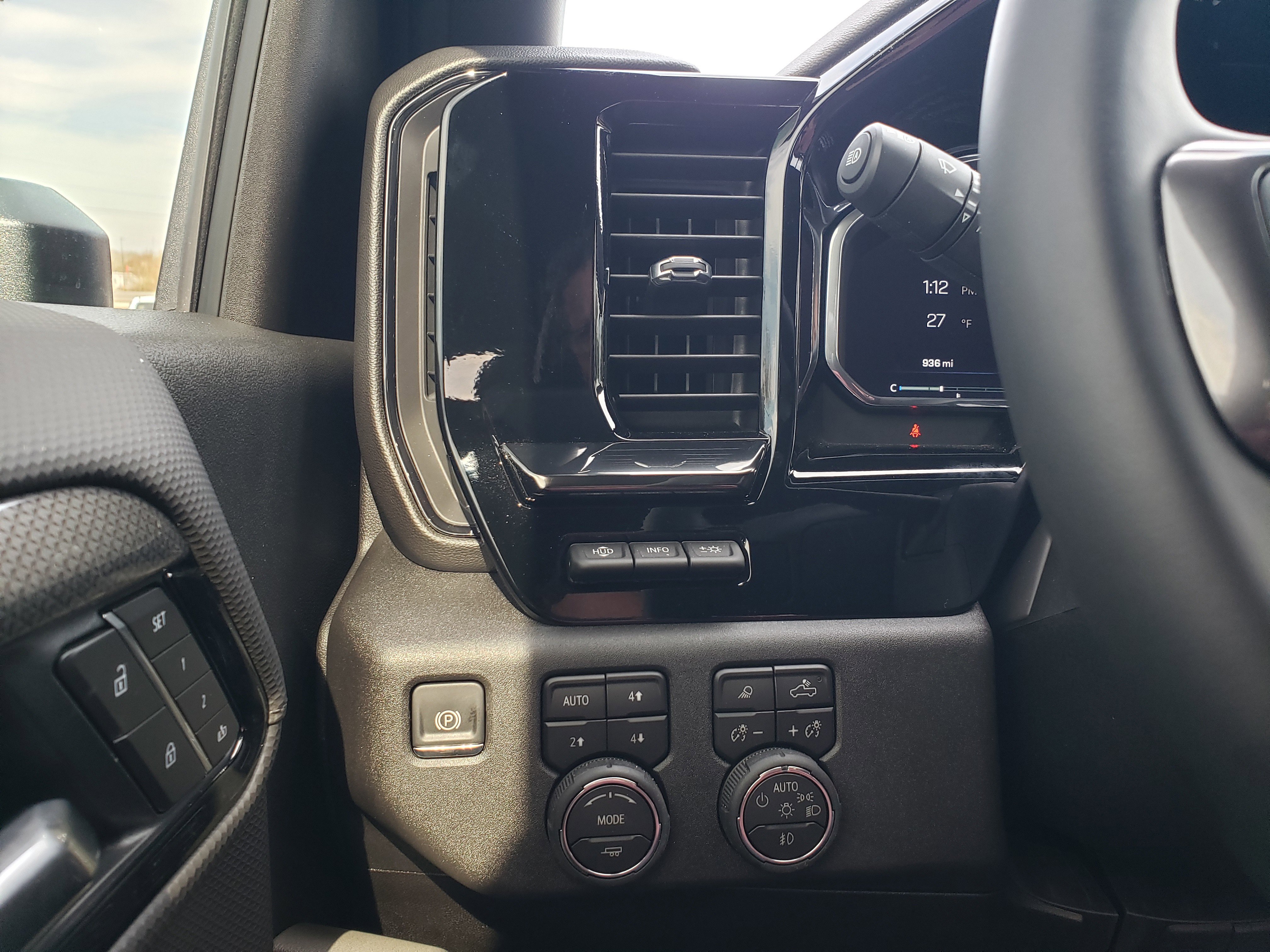 Used 2026 Chevrolet Silverado 2500 ZR2 image 17