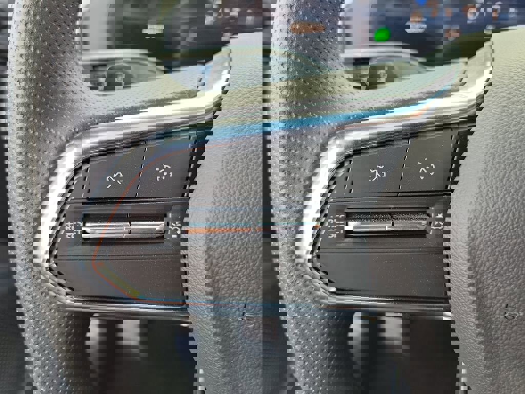 New 2026 Chevrolet Equinox EV LT image 5