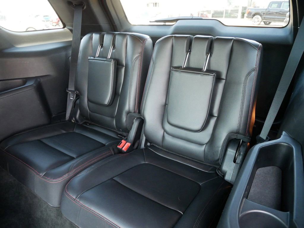 Used 2016 Ford Explorer Sport w/ Equipment Group 401A AWD/4WD image 15