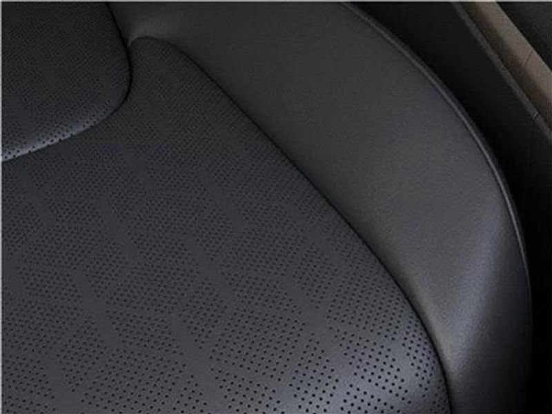 New 2026 Kia Carnival EX image 24